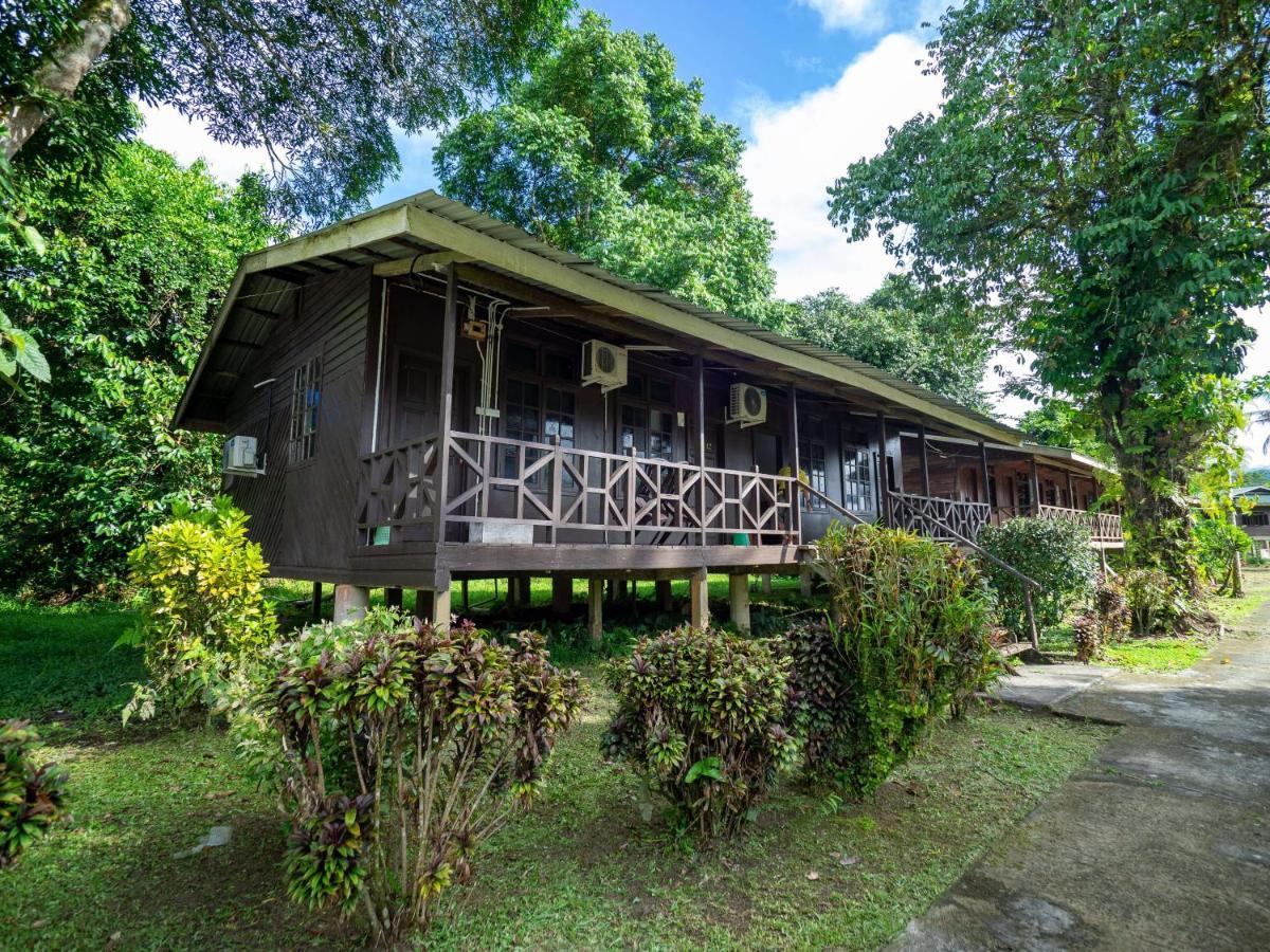 Benarat Lodge 물루 외부 사진