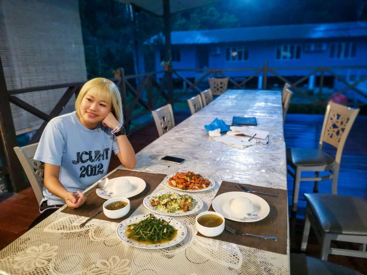 Benarat Lodge 물루 외부 사진