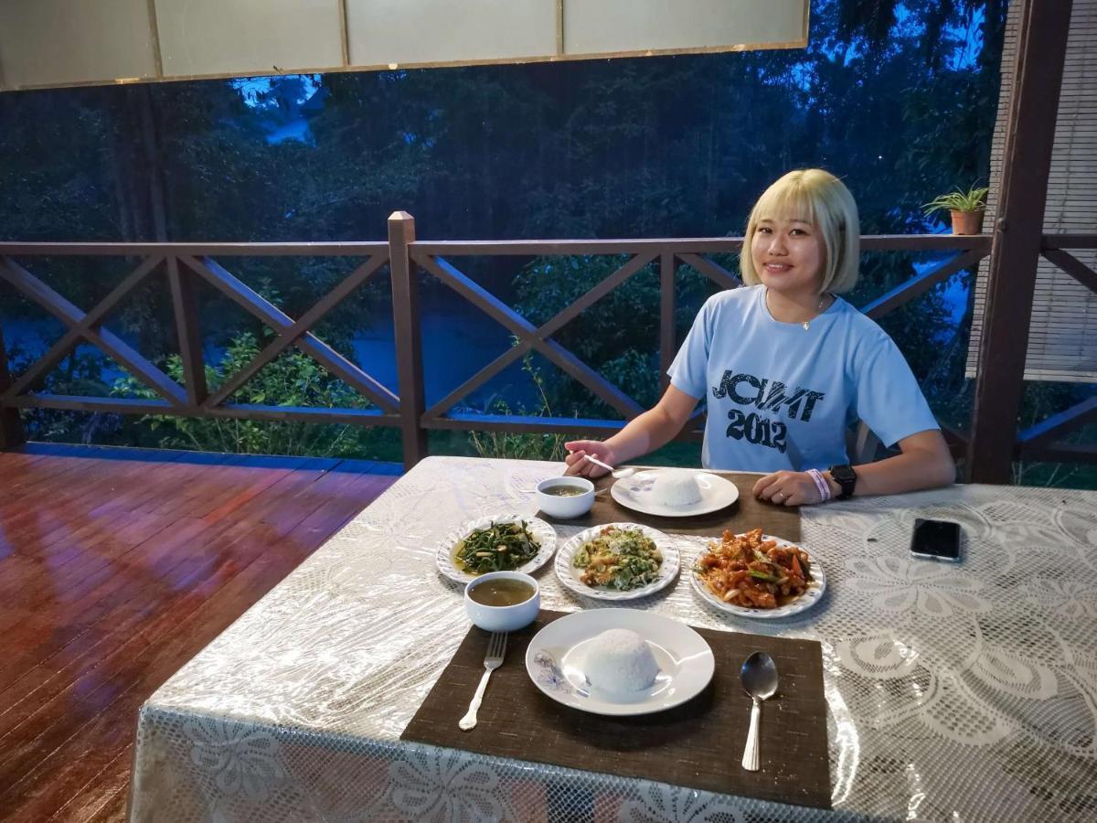 Benarat Lodge 물루 외부 사진