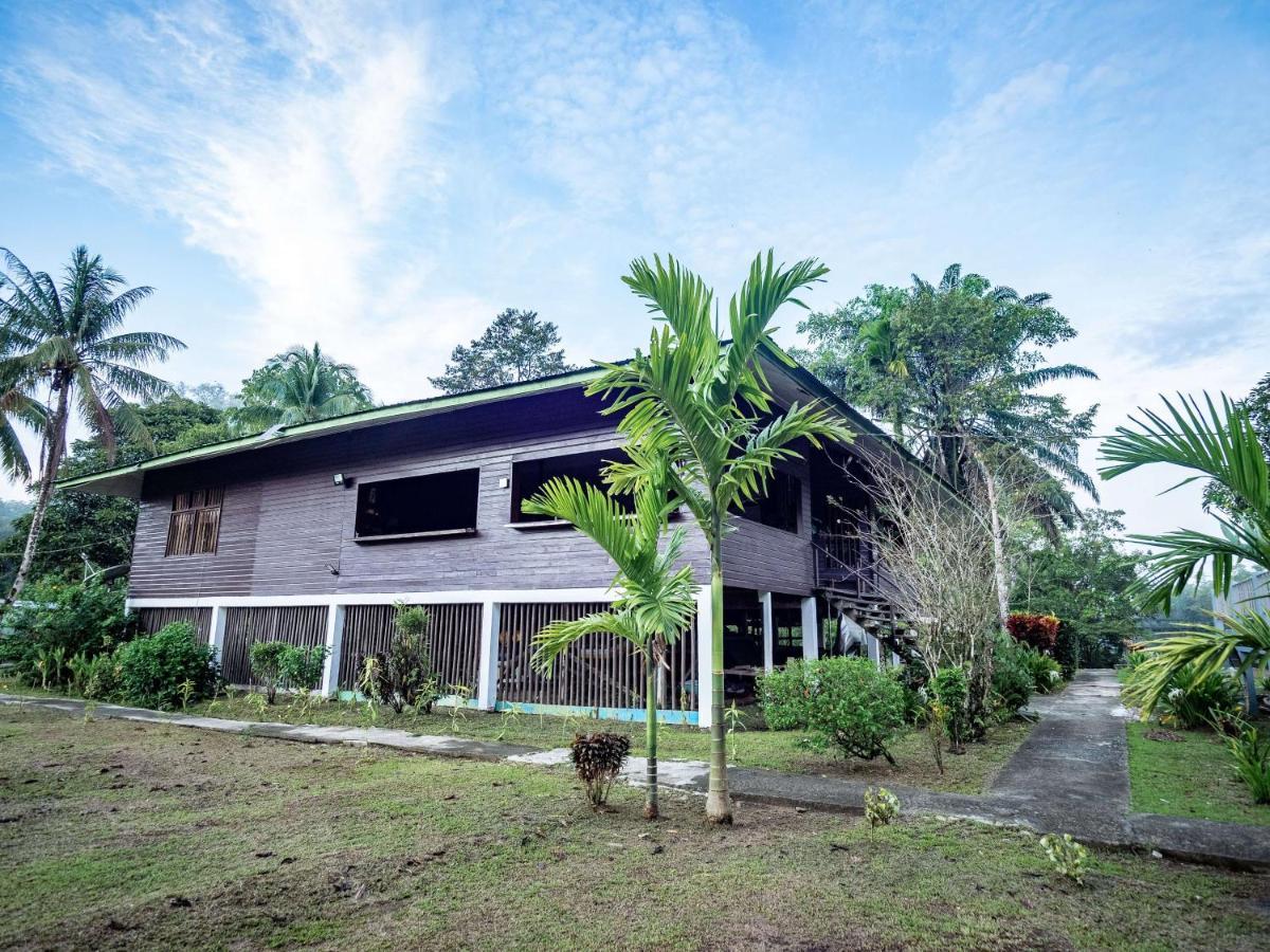 Benarat Lodge 물루 외부 사진