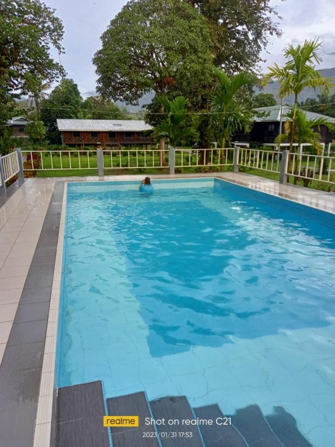 Benarat Lodge 물루 외부 사진