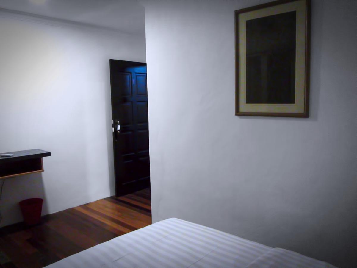 Benarat Lodge 물루 외부 사진