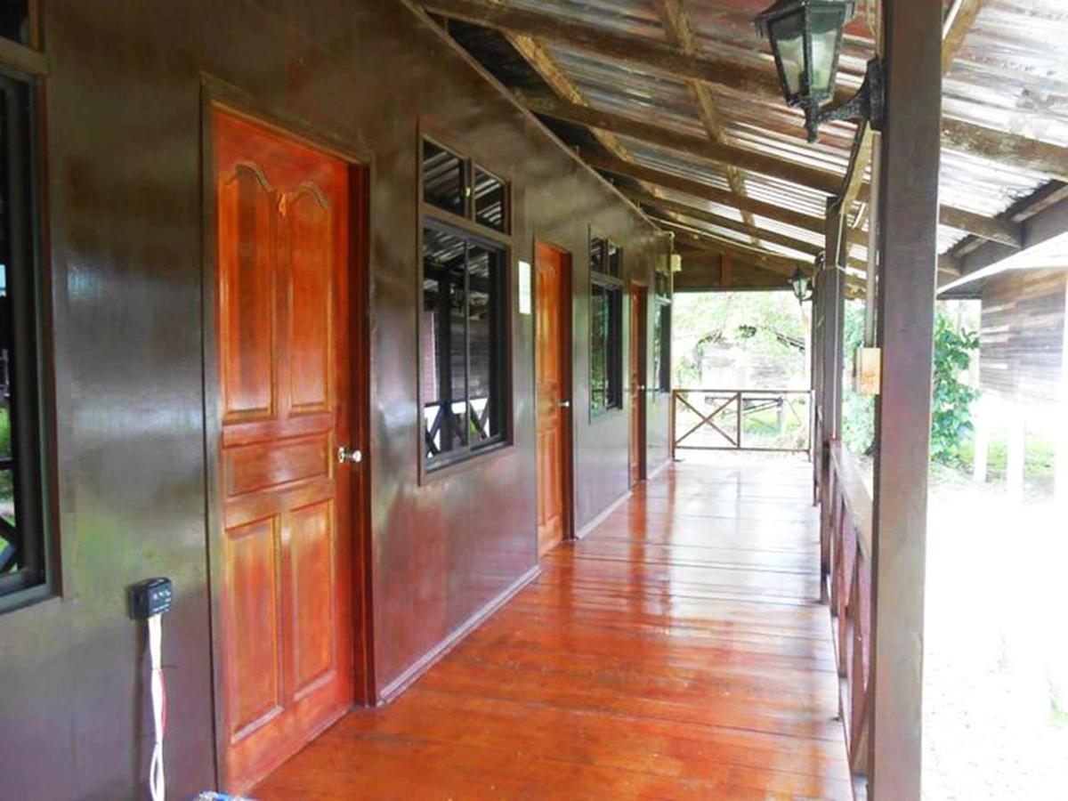 Benarat Lodge 물루 외부 사진